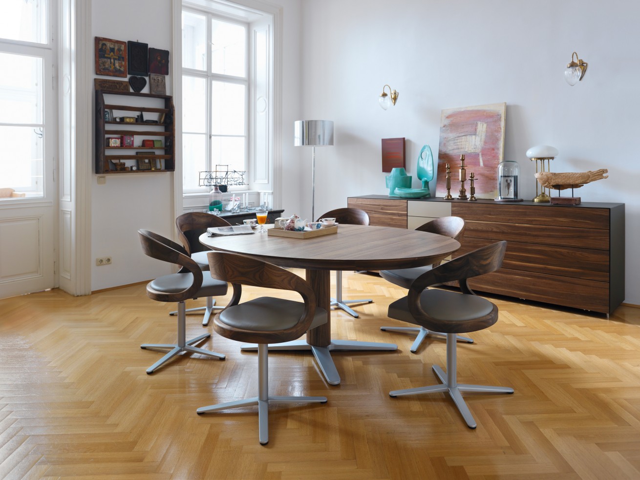 Tisch – Girado